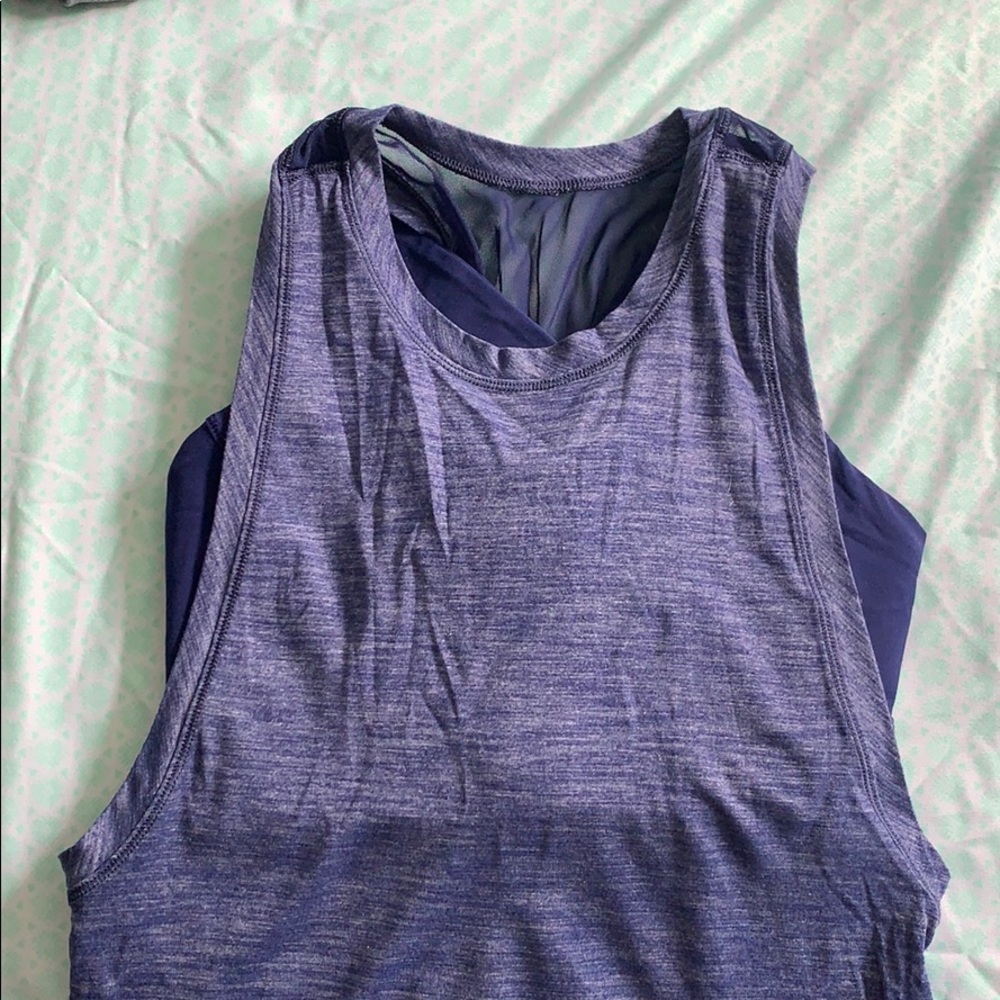 Lululemon muscle tank with built in bra